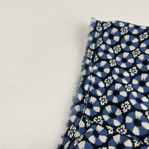 H&M Blue Chiffon Floral Tank Top Sleeveless Blouse V-Neck Geometric Size 6 - Picture 9 of 9